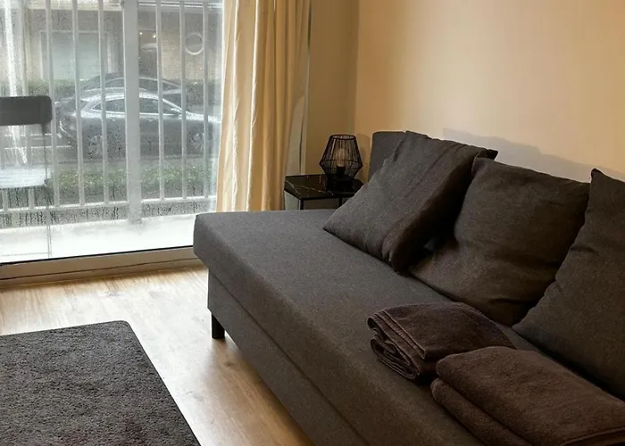 Studio Paisible, Proche Du Centre Et De La Plage!