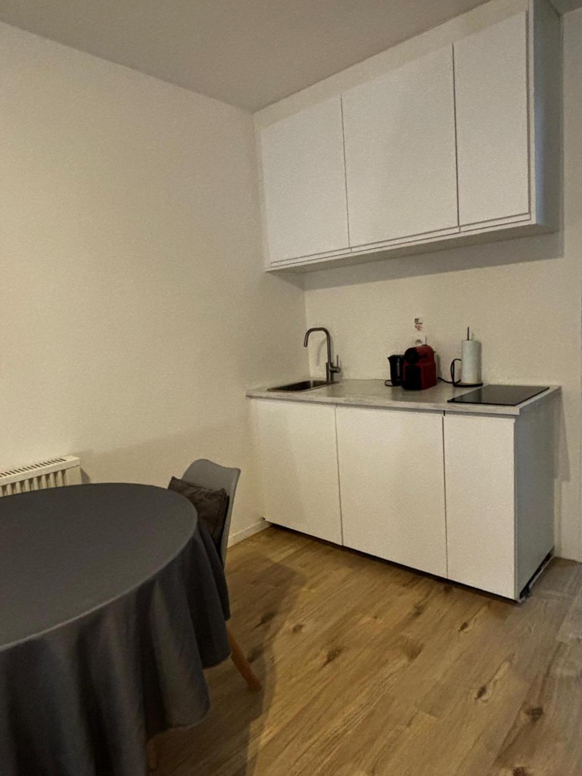 Paisible, Proche Du Centre Et De La Plage! Apartment